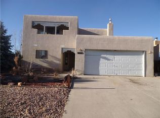 7515 Snow Blossom Rd, Santa Fe, NM 87507