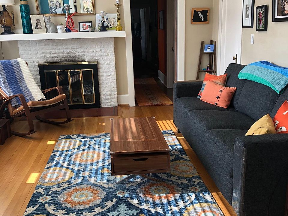 Living room (wood-burning fireplace)