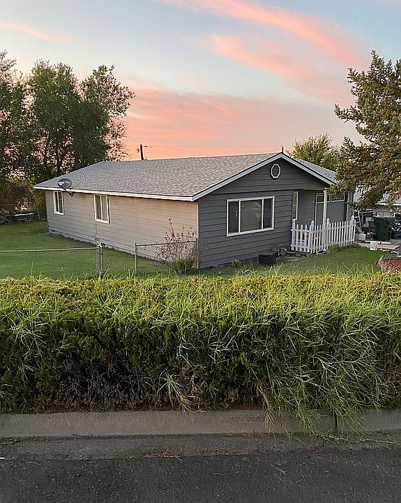2nd image of 12 Martin Dr