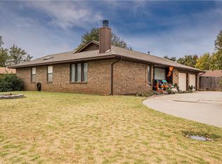 1301 W Ash St, El Reno, OK 73036