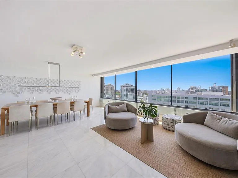 1 Taft St #Penthouse C — Photo 5