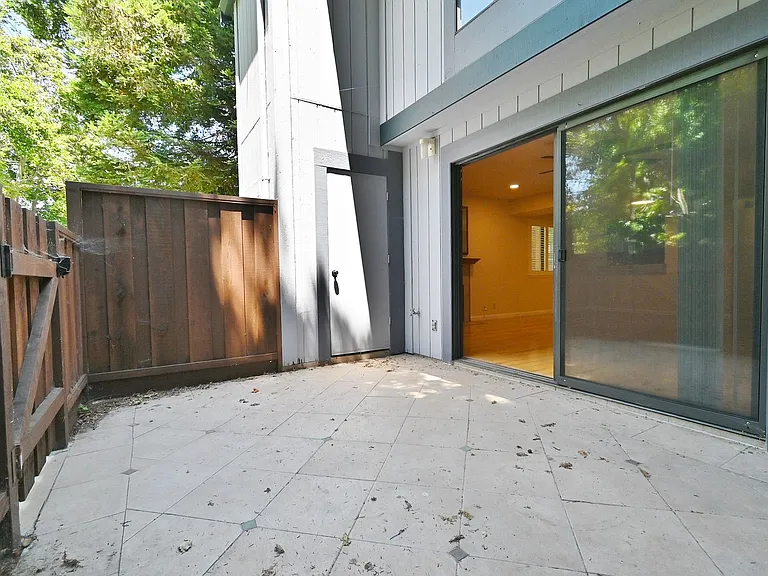 36895 Newark Blvd #A — Photo 19
