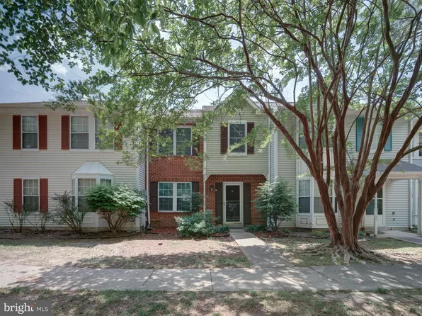 6325 Deerwood Ct, Waldorf, MD 20603