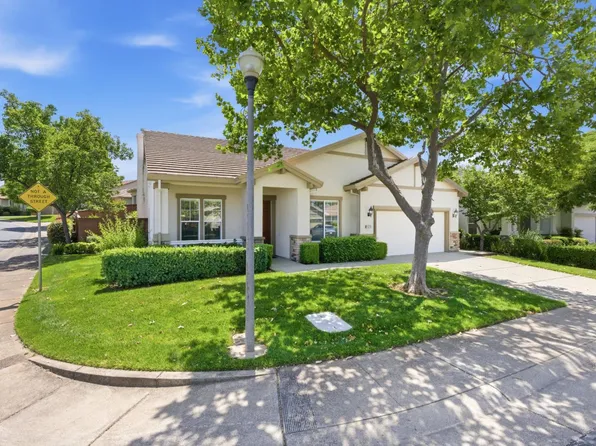 2821 Springfield Dr, Rocklin, CA 95765