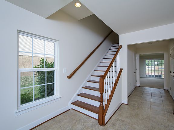 3rd image of 8433 Girvan Ct #B3dx3g