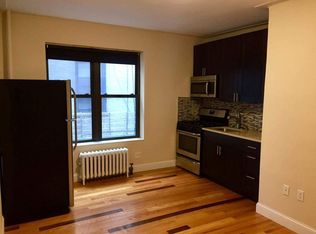 3071 34th St APT 3A, Astoria, NY 11103