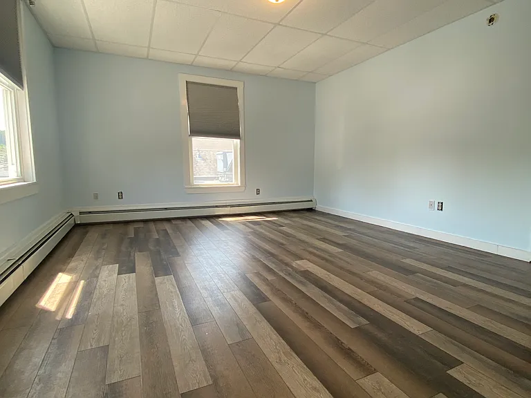 12 Main St #1 — Photo 16
