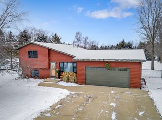 44W584 Cochise Dr, Maple Park, IL 60151