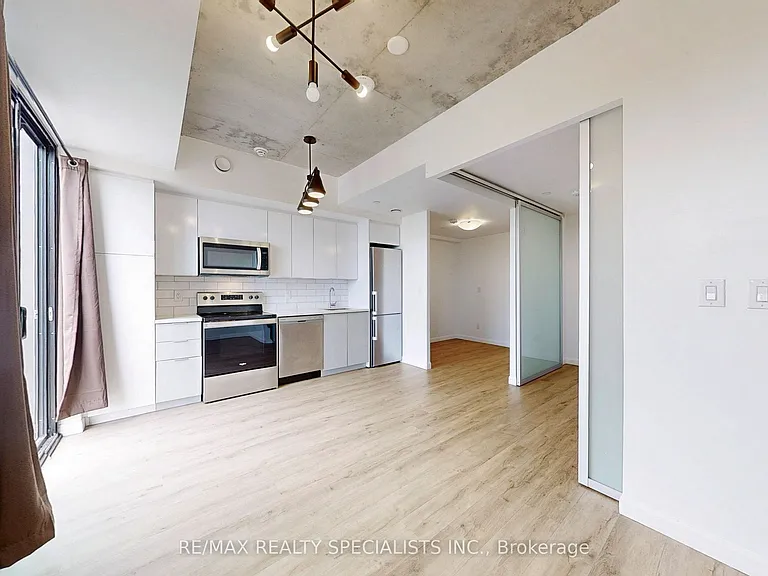 7 Erie Ave #809 — Photo 11