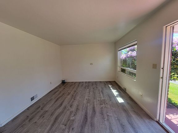 5th image of 2505 N 8th St #1