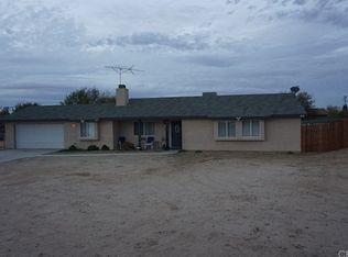 17648 Yucca St, Hesperia, CA 92345