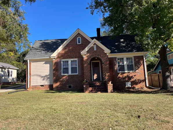 227 S Oliver St, Elberton, GA 30635