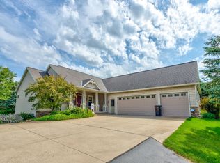 4127 Pine Trail Ln, Hamilton, MI 49419