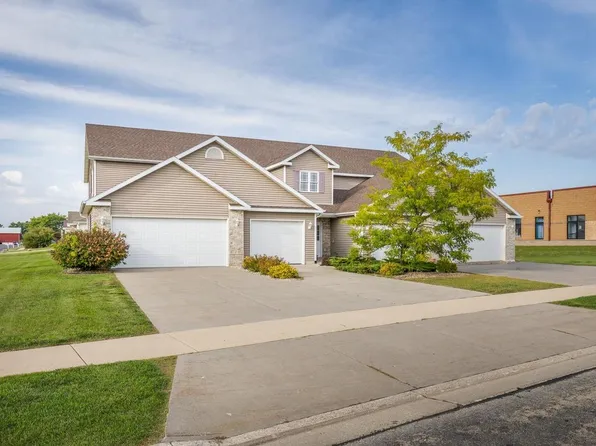 203 Douglas Drive, Brooklyn, WI 53521