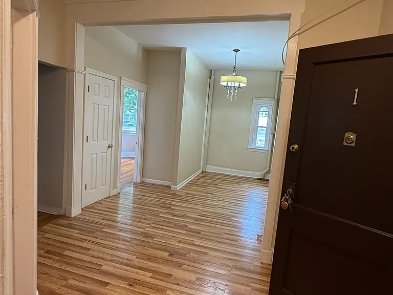 1197 Commonwealth Ave #1 — Photo 2