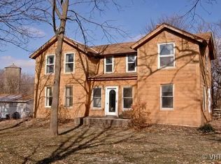 6714 Barnard Mill Rd, Ringwood, IL 60072