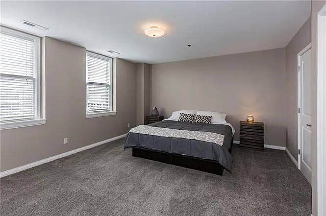 110 E Washington St #601 — Photo 17