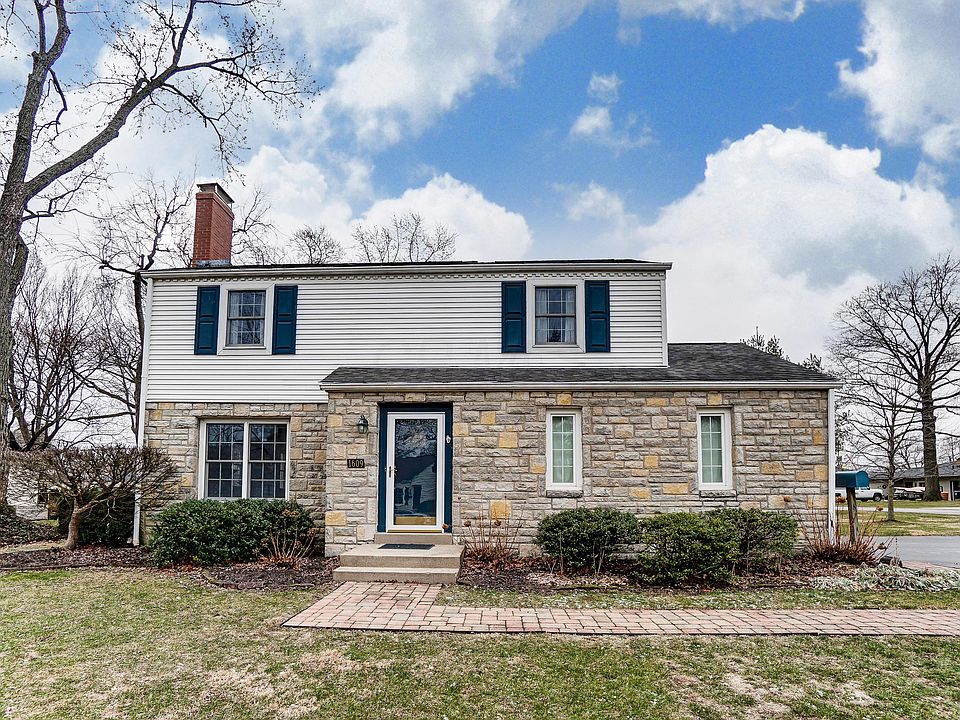 1st image of 1609 College Hill Dr