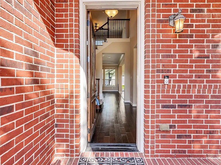 5342 Tyler Park Ln — Photo 5