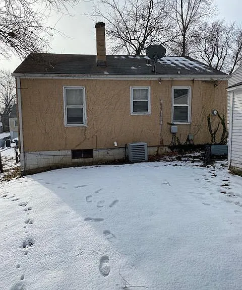 4748 Meredith Ave — Photo 2