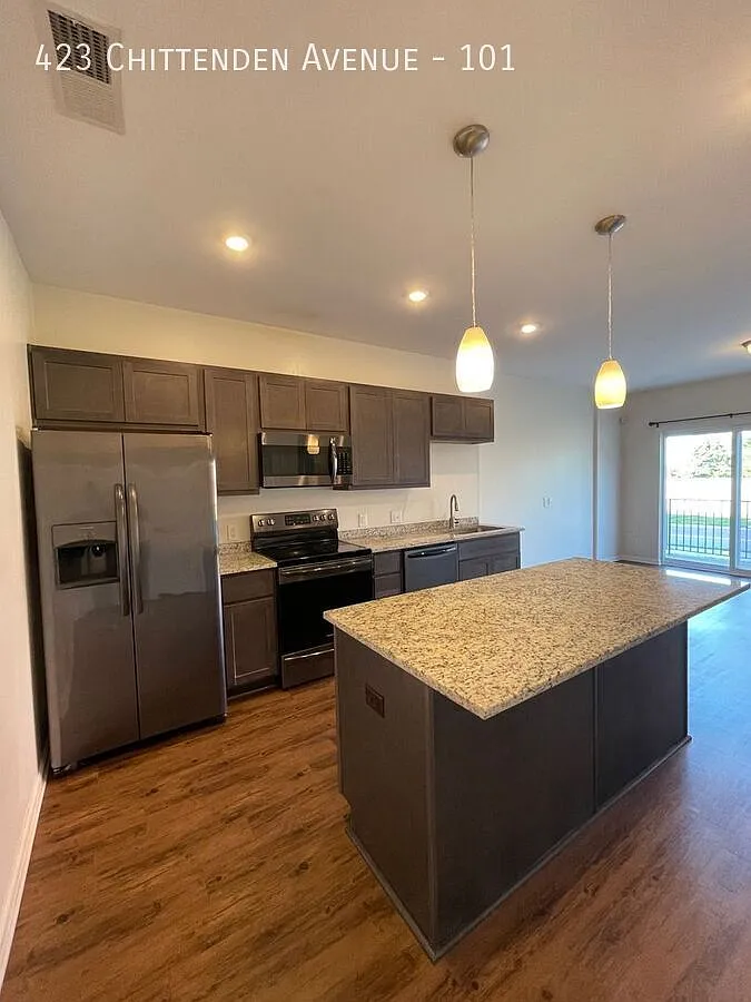 Building Photo - 423 Chittenden Ave #101