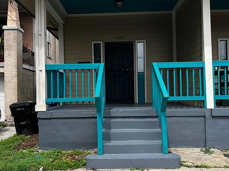 2138 Annette St — Photo 1