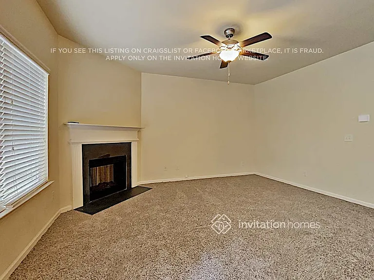 906 Grenier Ter — Photo 5