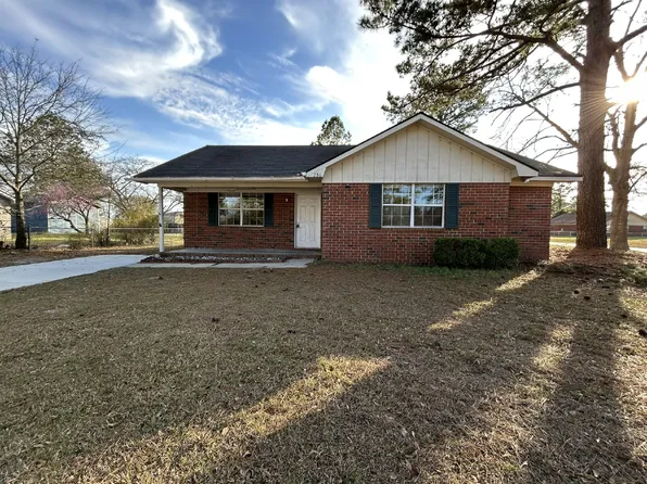 236 Sheila Dr, Hinesville, GA 31313