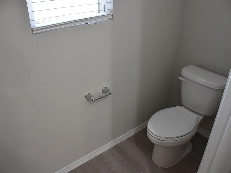 8911 FM 1560 N — Photo 34