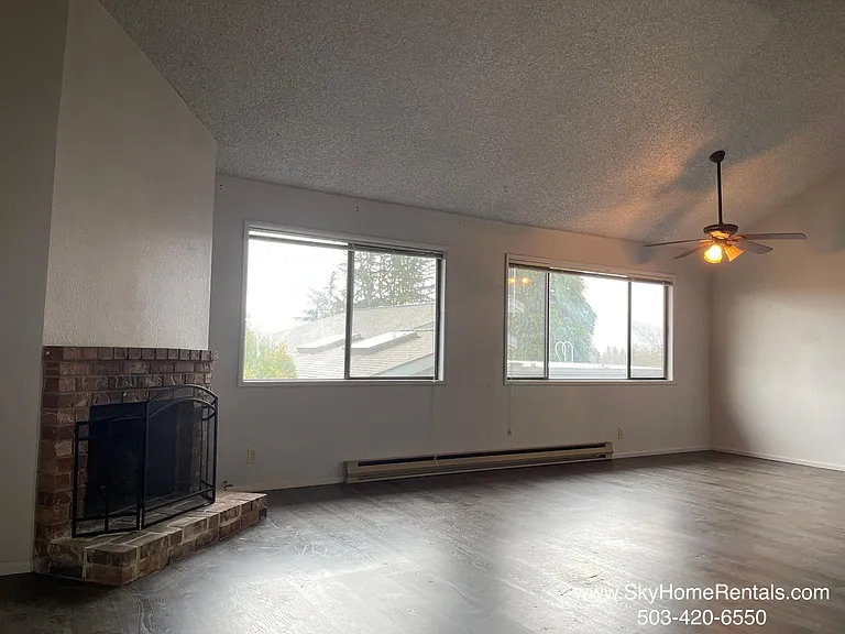 1238 Dorval Ave NW — Photo 5