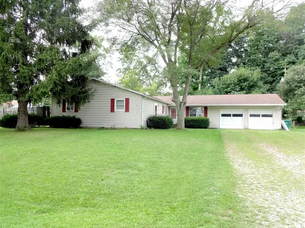 154/154B Melody Ln, Pataskala, OH 43062