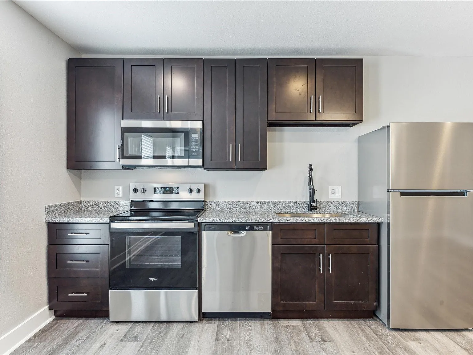 Studio, 1.0 bath, 350 sqft, $895 — Photo 1