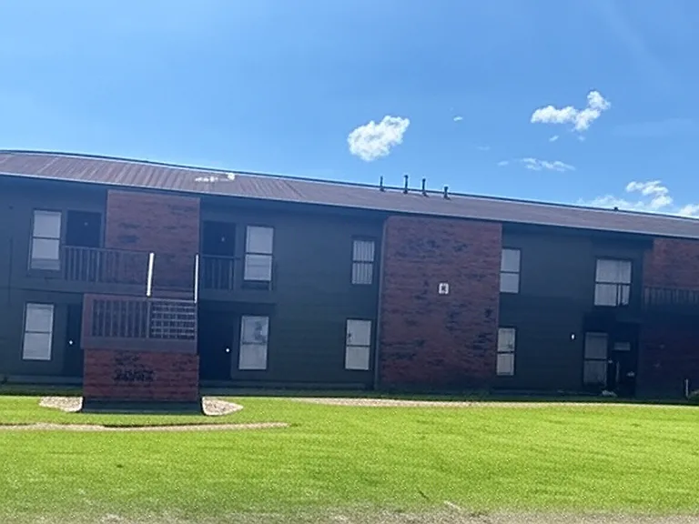 Military Square Apartments — Photo 1