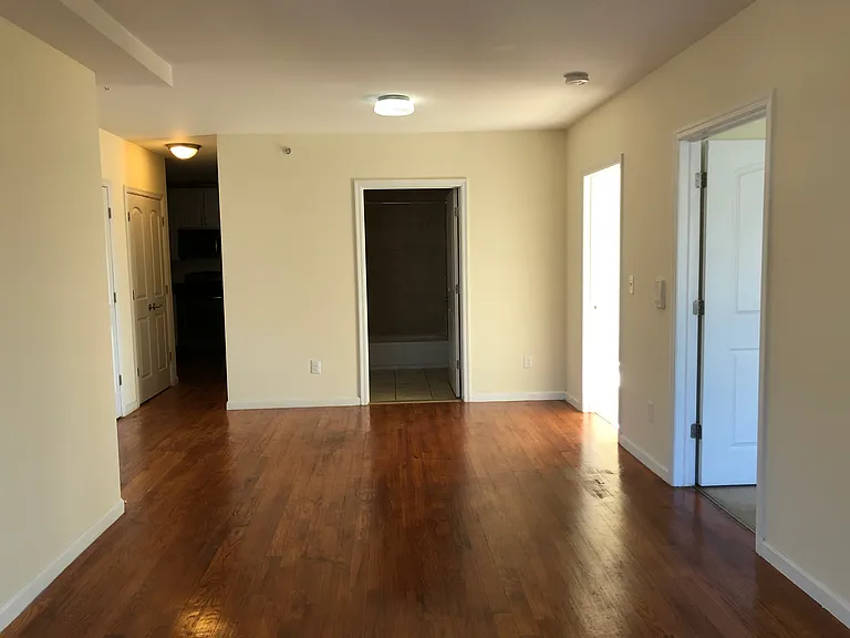 448 Palisade Ave #302 — Photo 5