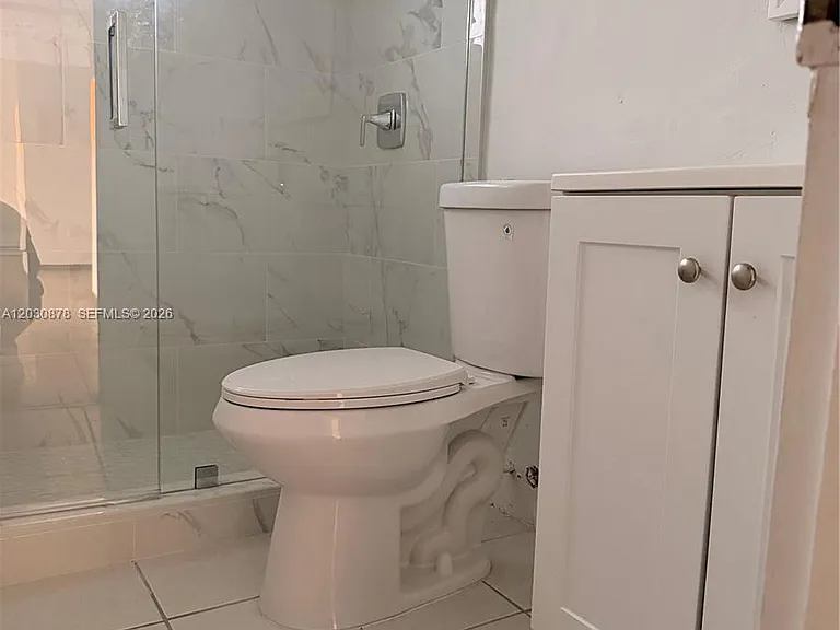 7250 SW 94th Pl #B8 — Photo 5