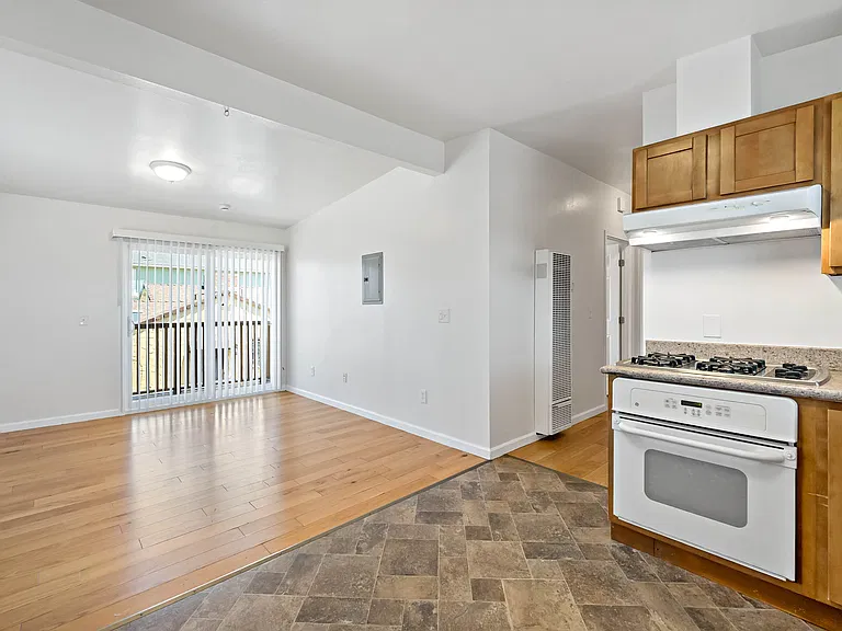 230 Sanford Ave #230 — Photo 32