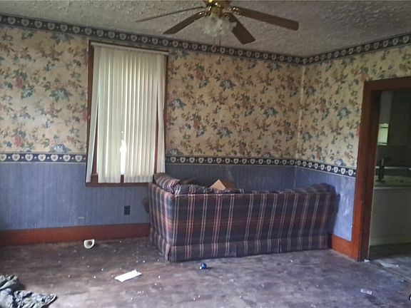 5th image of 224 Atcheson Ave