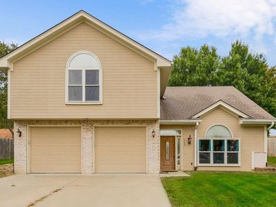 808 E 16th St, Kearney, MO, 64060