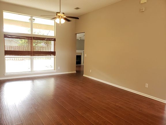 5th image of 1527 Ashlee Branch Way