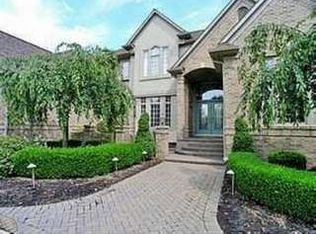 7355 Ten Hill Rd, West Bloomfield, MI 48322
