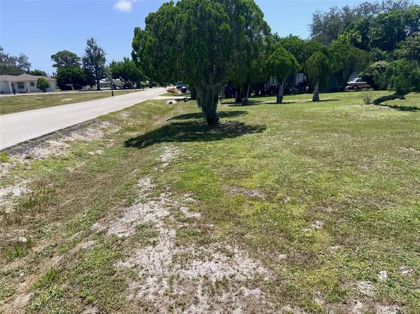 2203 Avienda Ave Lot 5, Fort Pierce, FL 34946