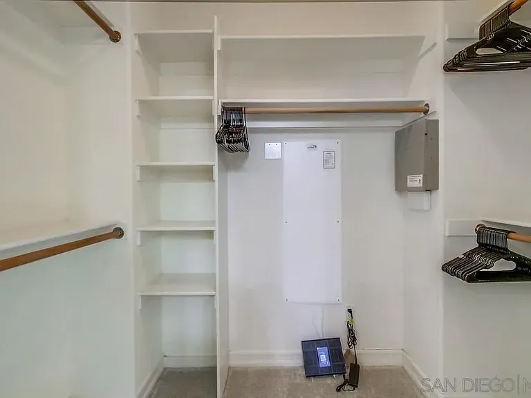 15562 Bristol Ridge Ter — Photo 44