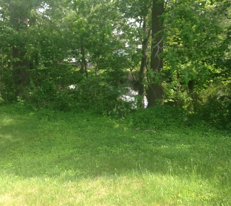 2nd image of 90 High St