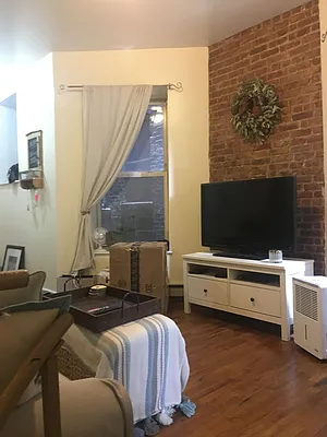 Rented by AJ Clarke | media 52