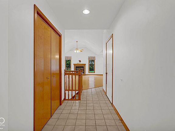 5th image of 2470 Fairfax Ct