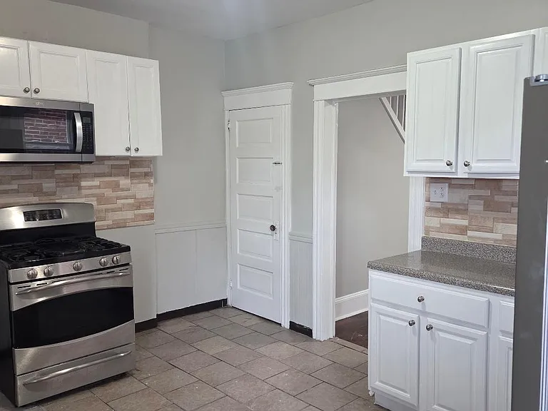 170 Poplar St #170 — Photo 7