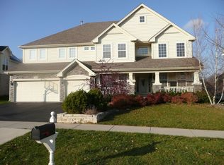 1700 Saint Andrew Dr, Vernon Hills, IL 60061