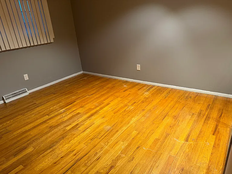 4651 Kingsley Dr — Photo 22