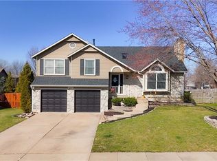 6306 W 158th Pl, Overland Park, KS 66223