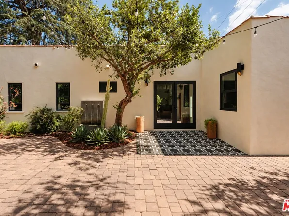 3221 Griffith Park Blvd, Los Angeles, CA 90027